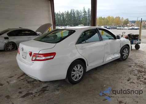 2011 Toyota Camry Le z USA, uszkodzony, nr VIN 4T4BF3EK7BR139851